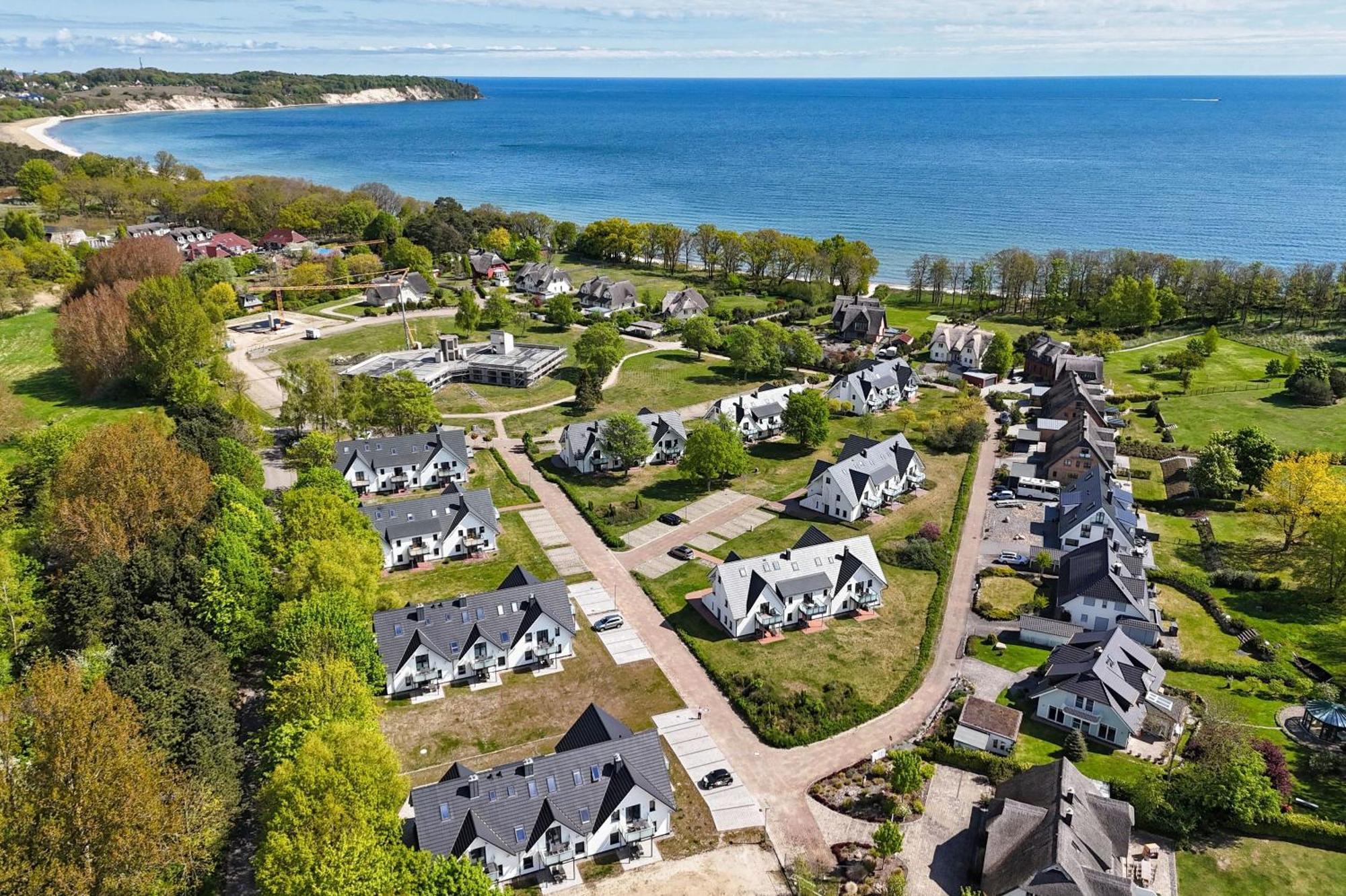 Strandnahe Fewo Rex Rugia: Balkon & Ahoi Erlebnisbad Lobbe Exterior photo